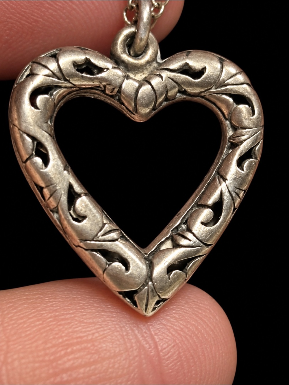 vintage sterling silver open-work heart pendant ornate scrollwork with chain